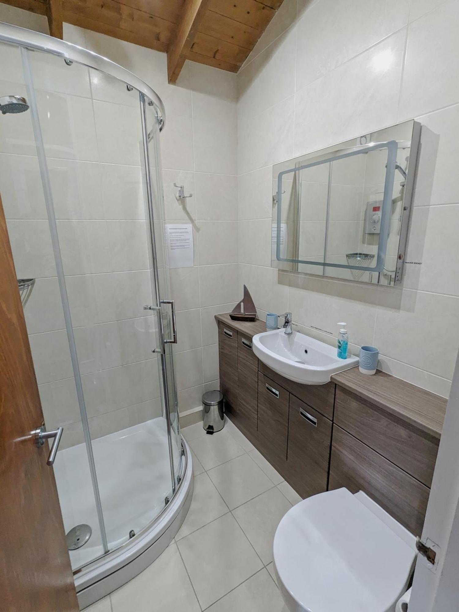 Harbour Haven: Spectacular Views Appartement Porthmadog Buitenkant foto